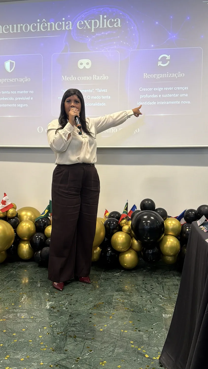 Suzelle Pimentel spiega la riorganizzazione dell'identità